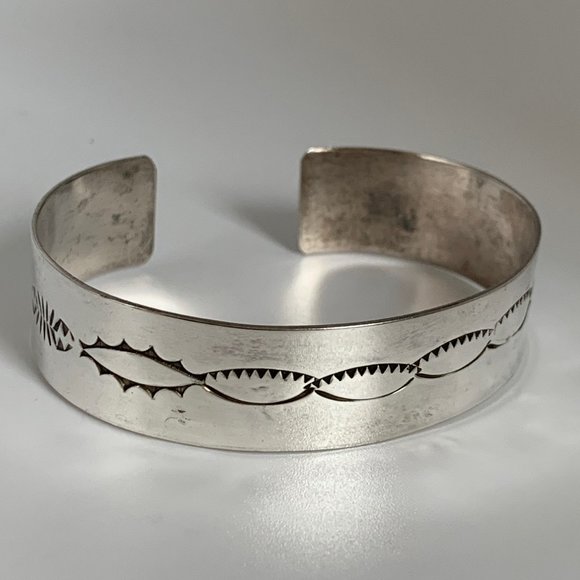 Lynn Edsitty Navajo Sterling Cuff Bracelet